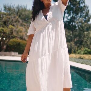 Anthropologie • The Kallie Flowy Maxi Dress in Ivory